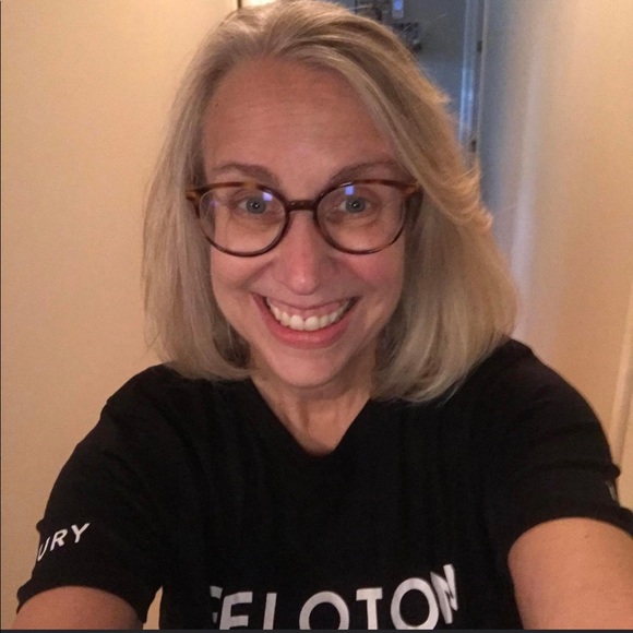 Meet your Posher, Pam - Picture 2 of 2